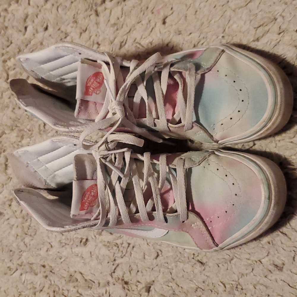 Excellent condition girls high top tiedye vans sneakers